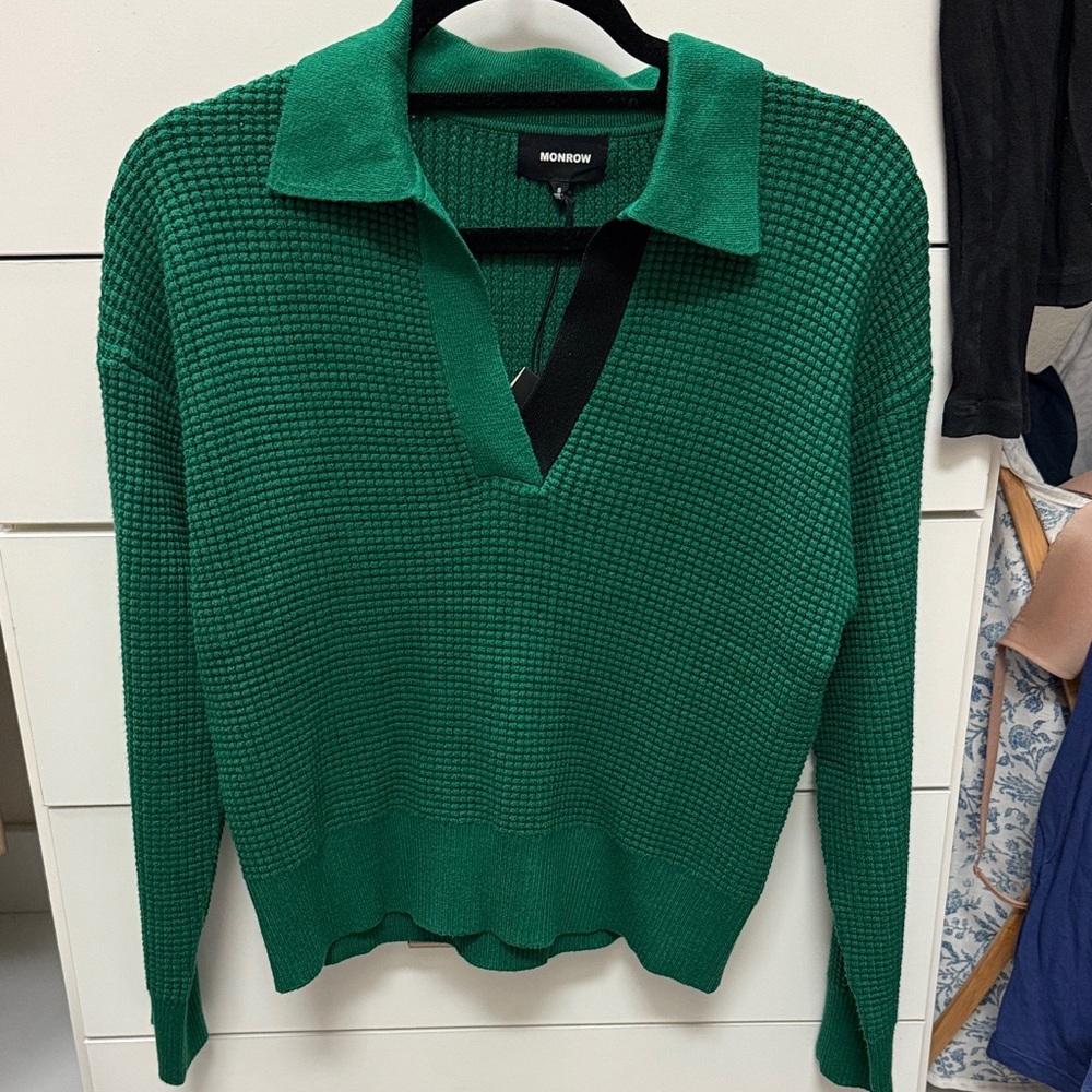 Monrow Green V-Neck Sweater